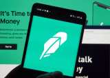Robinhood Halts Instant Buys For Crypto, Raises Over $1 Billion
