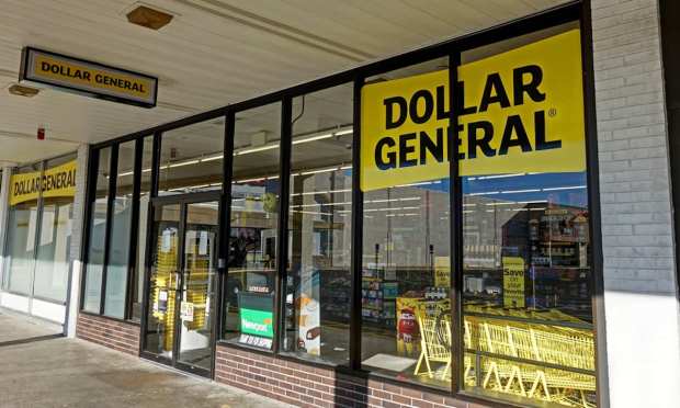Dollar General Offers Workers Extra Pay For Getting COVID-19 Vaccine