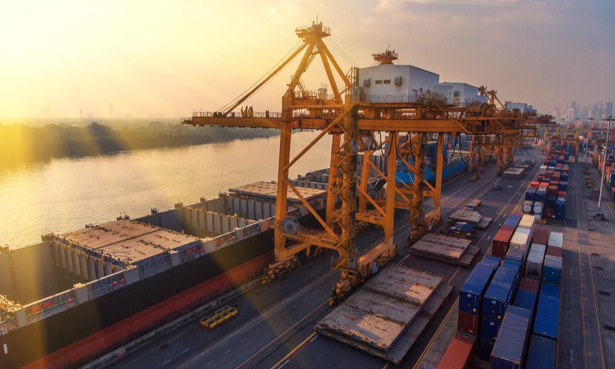 EU Supply Chain Bottleneck Raises Prices, Hurts Retailers