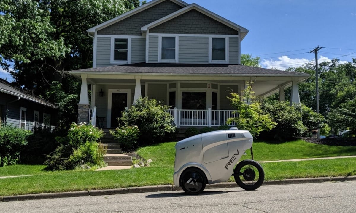 Refraction’s Bike Messenger Robots Find ‘Goldilocks Zone’ Of Autonomous Delivery