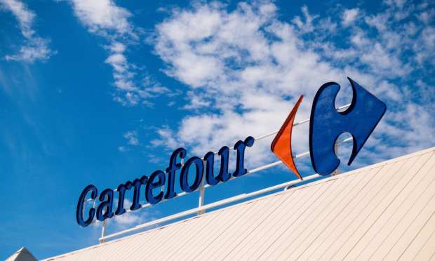 Carrefour, Deliveroo Bring 30-Minute Grocery Delivery To France