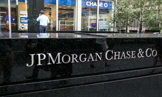 Bank Earnings May Highlight Volatile Consumer Spending