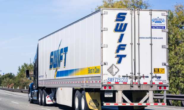 US Demand For Trucking Fuels Pay Increases For Drivers