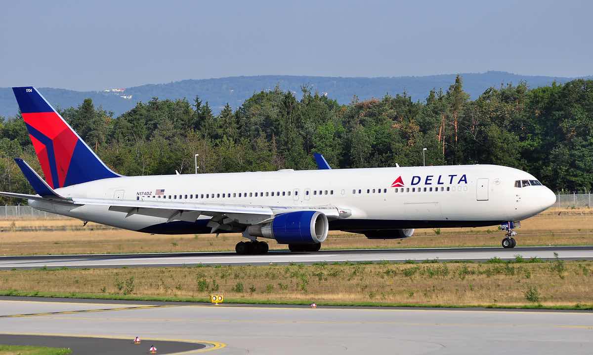 Delta Air Lines Reverses Cash Burn Amid Pandemic