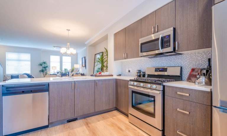 1847 Goedeker, Appliances Connection Post Triple-Digit Order Growth