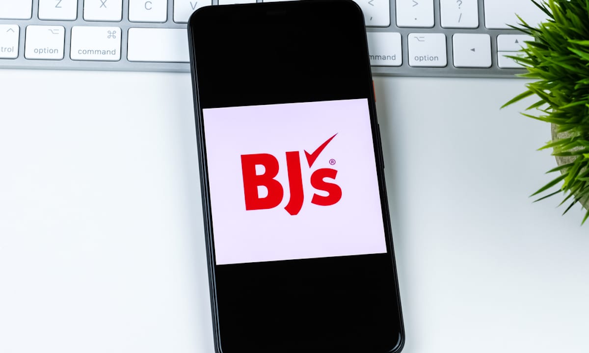 BJ's Wholesale Club names CEO Bob Eddy as chairman