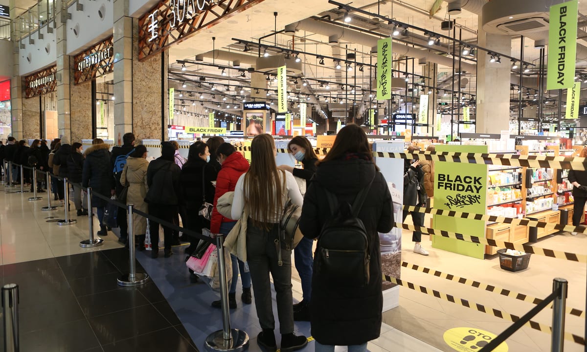 Reopening Shopping: Digital Reality Overshadows Economic Optimism
