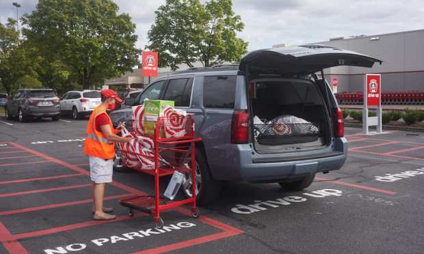 New COVID Variants Delay Consumers’ Return To In-Store Shopping