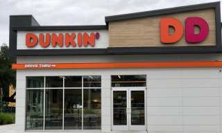 Dunkin’ Promotes Drive-Thru With CarMax Partnership