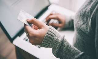 Mastercard: eCommerce Spend Up $900 Billion In 2020