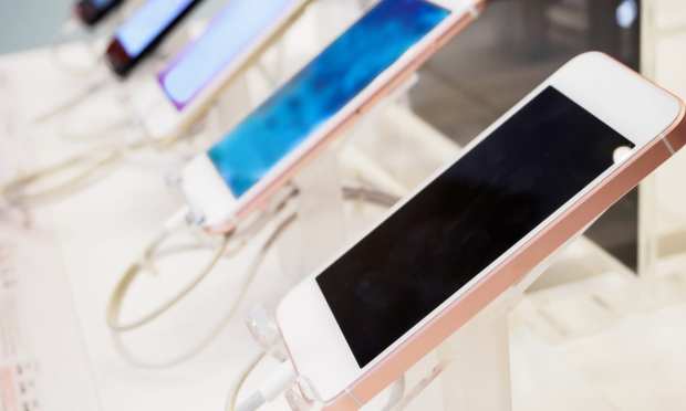 Global Smartphone Shipments Jump 27 Percent, Canalys Says