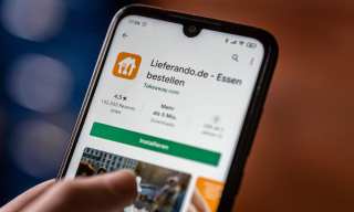 Delivery Hero, Uber Eats Take On Just Eat Takeaway.com’s ‘Monopolistic’ German Lead