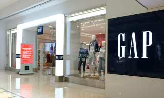 Approaches To Retail, Entertainment And Banking Onboarding