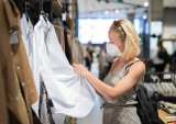 Foot Traffic In Clothing Stores Approaches Pre-Pandemic Levels