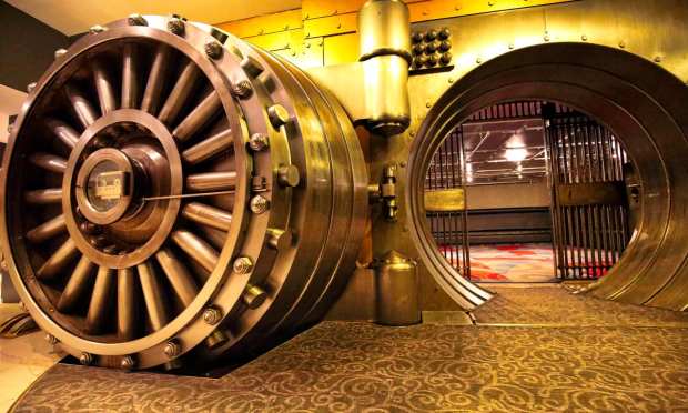 Big Banks Express Caution Over Crypto At Senate Hearing