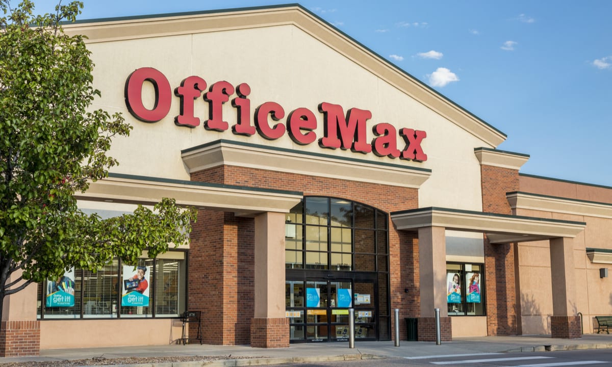 Staples Makes $1 Billion Bid For Office Depot, OfficeMax 
