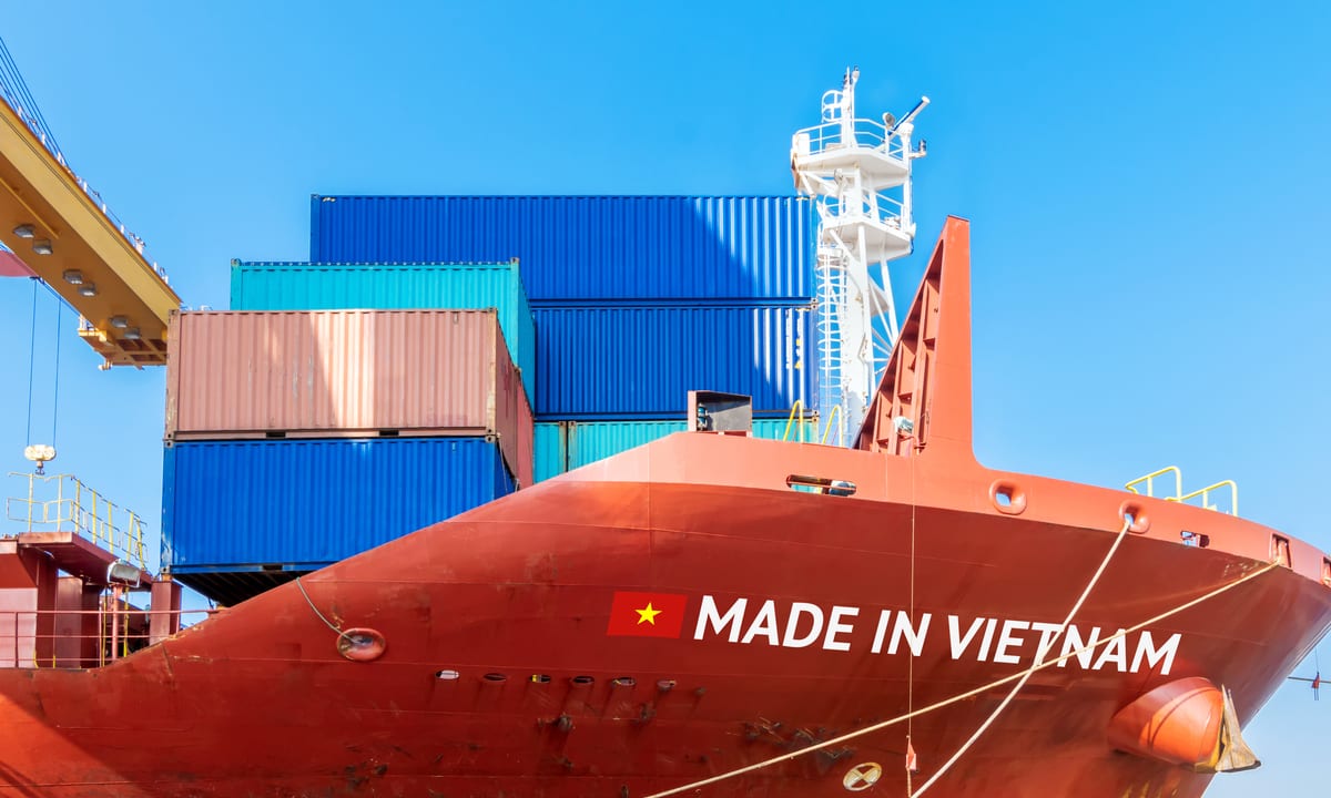 Amazon Lures Sellers As Vietnamese Exports Surge