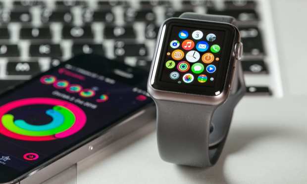 Future Apple Watches Could Monitor Body Temp, Blood Sugar