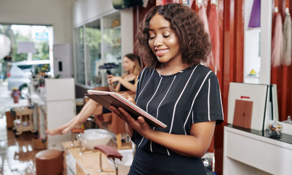 Square Revamps Beauty Sector Tool To Link Commissions, Payroll