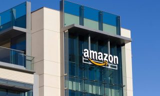 AMZN vs. WMT Weekly: More People, New Partnerships And A Bunch Of Robots
