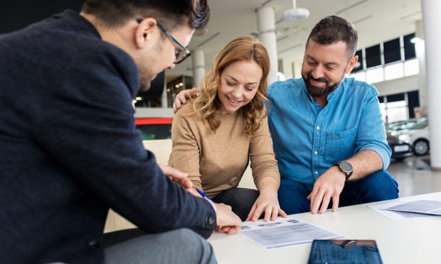 Lenders, Dealers Thriving In Hot Auto Market