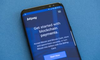 Newegg Breaks eRetailer Ground With Litecoin Payments Via BitPay