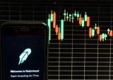 Robinhood Begins Trading At Bottom Of Range
