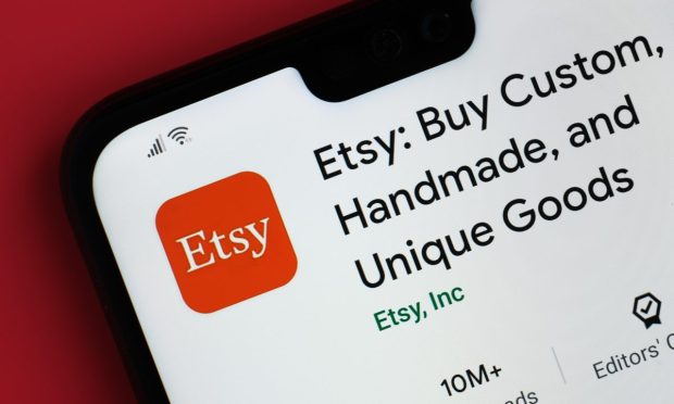 Today In Retail: Wayfair Customer Count Drops, But Etsy Holds Onto New Buyers