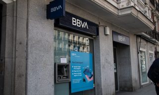 Bank BBVA Teams With Ant’s Blockchain Platform Trusple