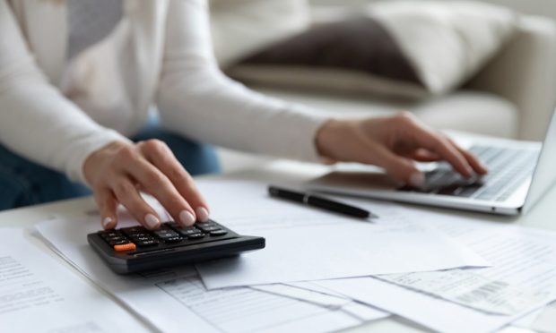 Consumers Tap Same-Day Salary, Bill Pay, BNPL To Ease Paycheck-to-Paycheck Cash Crunch