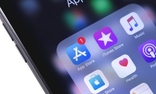 Apple Opens Payment Gateways For Devs As Part Of $100M Class Action Suit