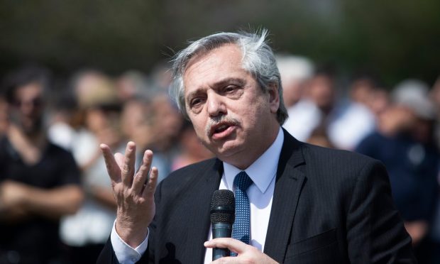 Argentina President Fernandez Cautiously Supports Bitcoin