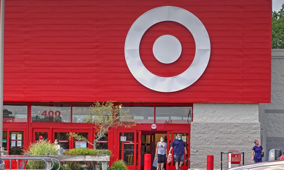 Target Requires Workers, Asks Customers To Mask
