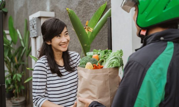 Today in Food Commerce: Uber Announces on-Demand Discount Grocery Delivery; Albertsons Expands Smart Cart Trial