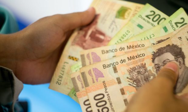 US Fiscal Stimulus Boosts Remittances to Mexico to Record $4.54B in July