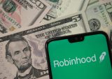 Robinhood Blasts ‘Draconian’ SEC Ban