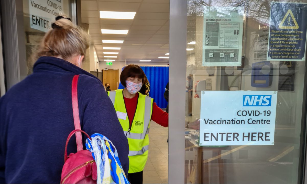 UK to Drop Proof of Vaccination, May Also Forego Testing of Returning Travelers
