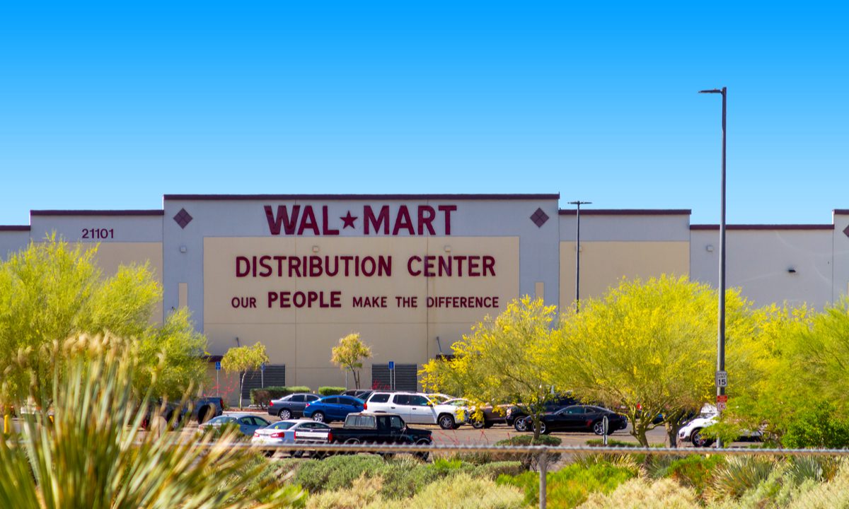 Walmart to Add 20K Supply Chain Workers