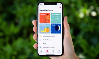 Apple Takes Bigger Bite Into Healthcare Tracking, Renewing Debate on Data Privacy