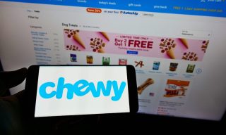 Chewy’s Vet Marketplace, Amazon and Walmart’s Retail Fight, AI and Big Data Boost Cyber-Defense