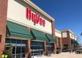 Today in Restaurant and Grocery Tech: Chipotle Taps Influencer Expertise; Hy-Vee Supermarkets Showcase Home Gym Equipment