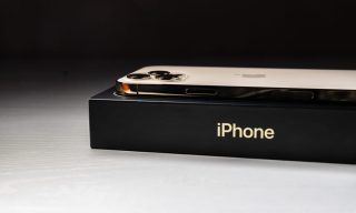 COVID-19 Surge in Vietnam Delays iPhone 13 Delivery