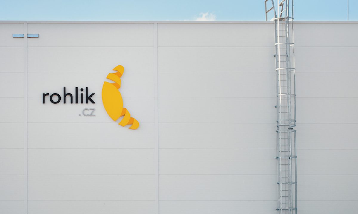 Czech Grocer Rohlik Bets $469M on Automation