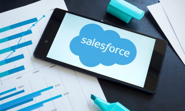 Salesforce, FedEx Help eCommerce Merchants; Virtual Sales Associates Emerge; Apple Eyes Product Launches