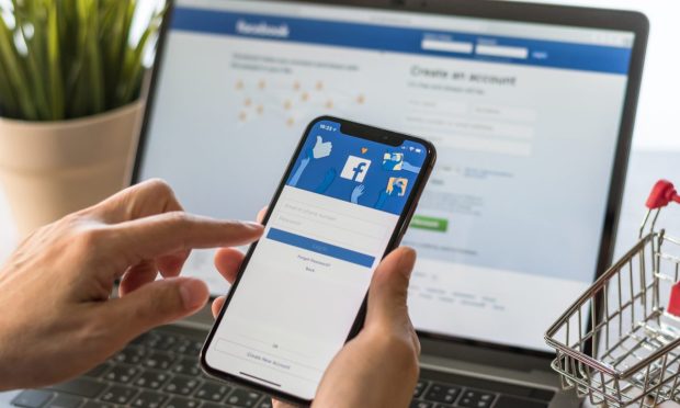 With Ad Revenue at Stake, Facebook Has a User Numbers Problem