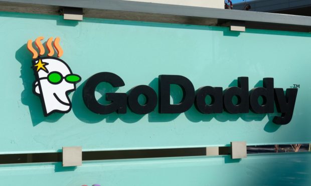 GoDaddy, eBay Partner to Ease Postings for SMBs