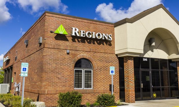 Regions Bank to Buy Financial Services Firm Sabal