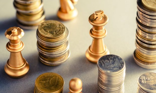 Mid-tier Banks Look to Stablecoins, Interoperability to Win Business of Large Customers