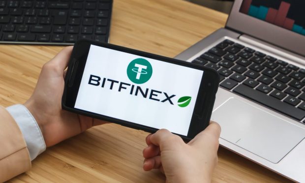 Bitfinex Pay, MetaMask Team on Crypto Expansion