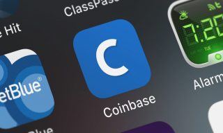 Coinbase Tells Investors to Remain Calm, Focus on Long Term As Trading Drops 29%